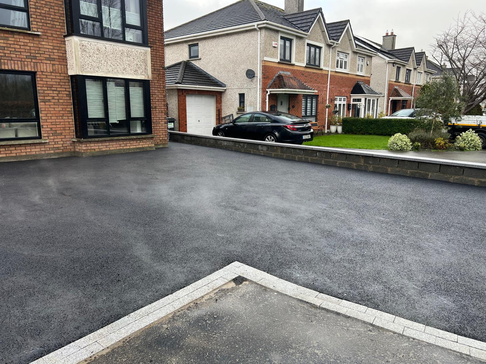 Tarmac Driveway – Estate Home
