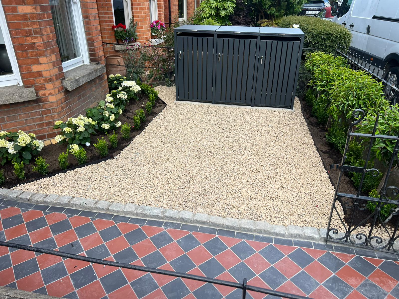Gravel Driveway with Bin Store & Planting
