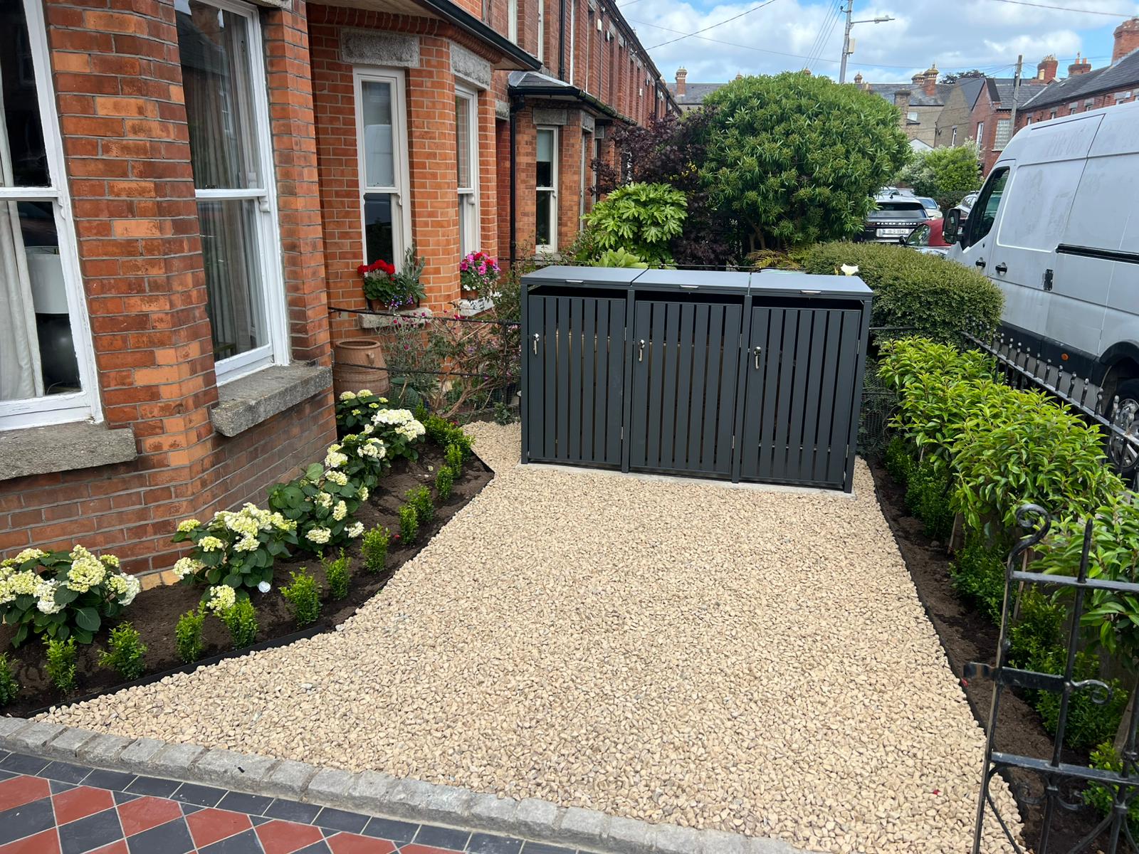 Gravel Driveway – Victorian Home